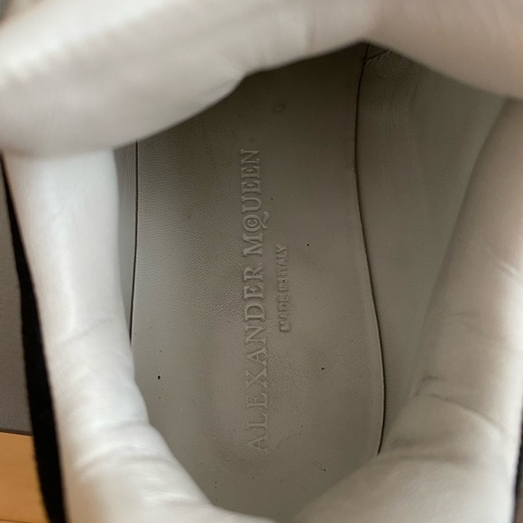 Alexander McQueen Sneaker Pelle S. Gomma Low Top Runner White with Black Suede - Picture 8 of 13